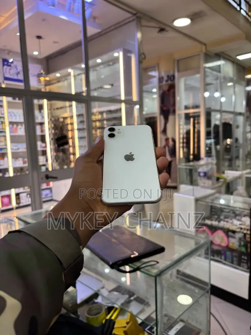 Apple iPhone 11 128 GB White