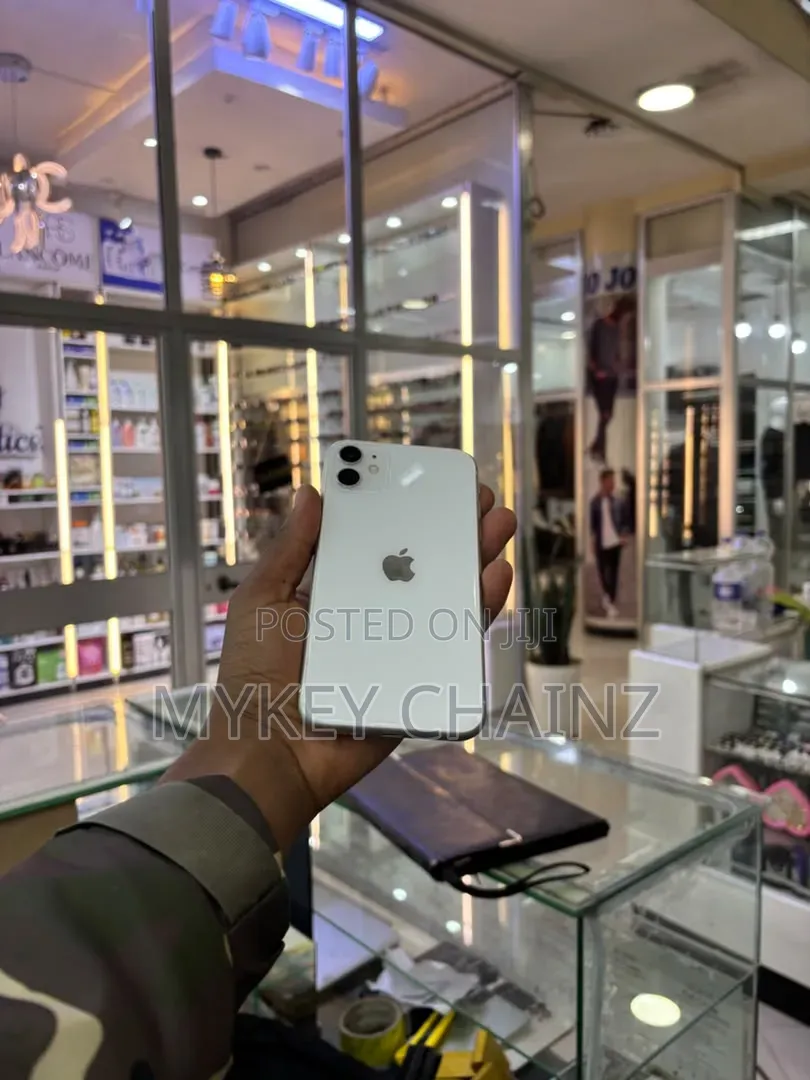 Apple iPhone 11 128 GB White