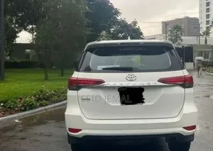 Toyota Fortuner 2017 White