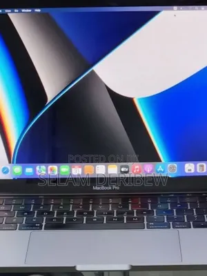 New Laptop Apple MacBook Pro 2019 16GB Intel Core i7 SSD 512GB