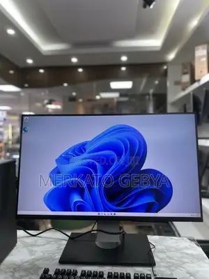  Dell P3222QE – 32” UHD Monitor 