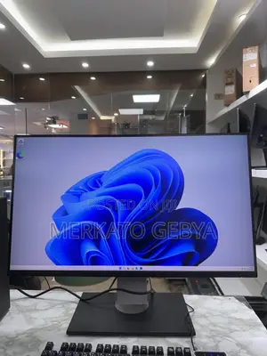  Dell P3222QE – 32” UHD Monitor 