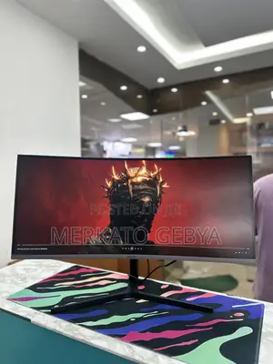  Samsung CH890 34” Ultra-Wide Curved Monitor 