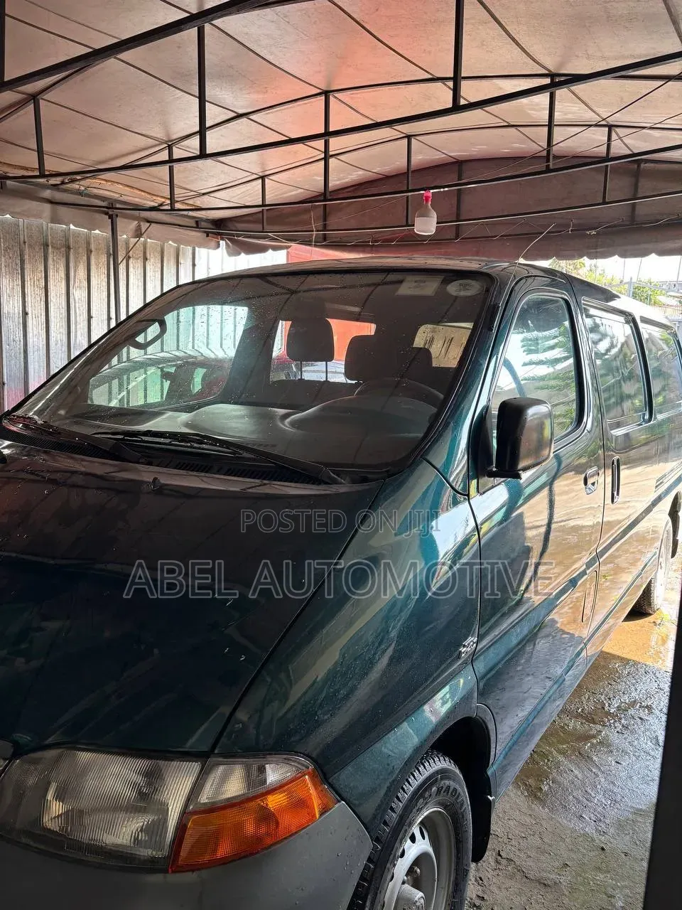 Toyota Vanguard 2004 Gray