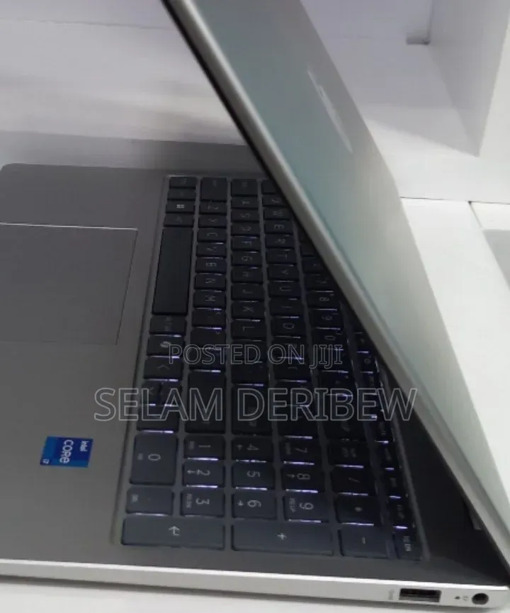 New Laptop HP Stream Notebook 16GB Intel Core i7 SSD 512GB