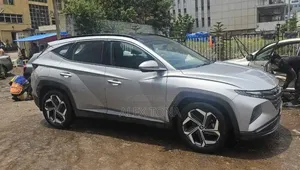 Hyundai Tucson 2022 Silver