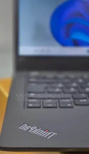 New Laptop Lenovo ThinkPad T14s Gen 2 16GB Intel Core i7 SSD 512GB
