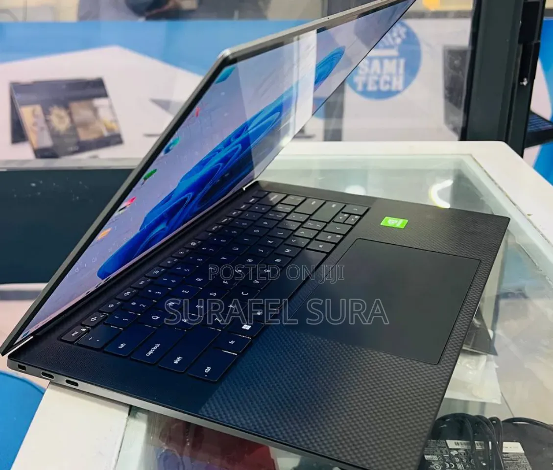 New Laptop Dell Precision 5570 16GB Intel Core i9 SSD 512GB