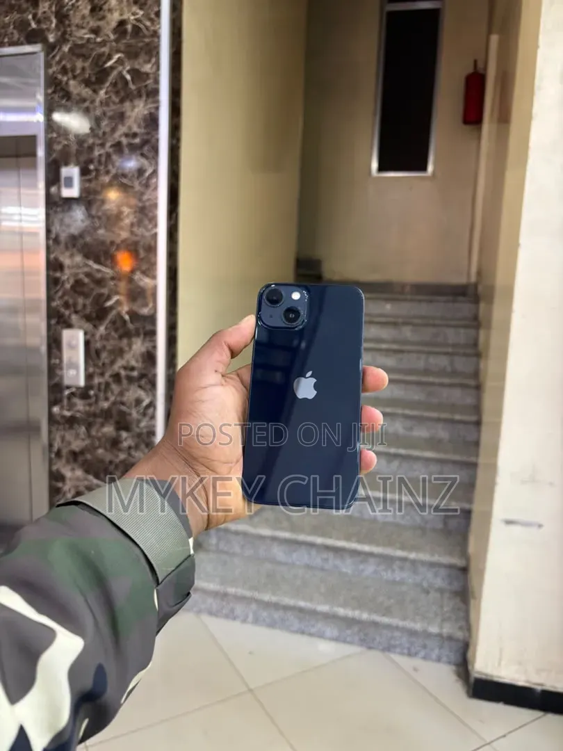 Apple iPhone 13 128 GB Black