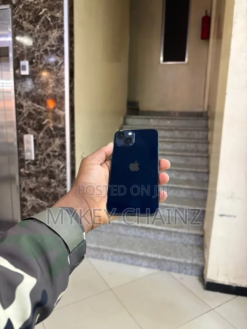 Apple iPhone 13 128 GB Black