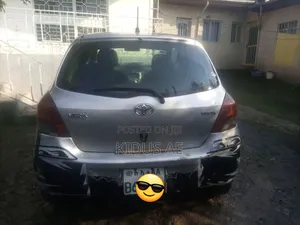 Toyota Yaris 1.0 VVT-i 2008 Silver