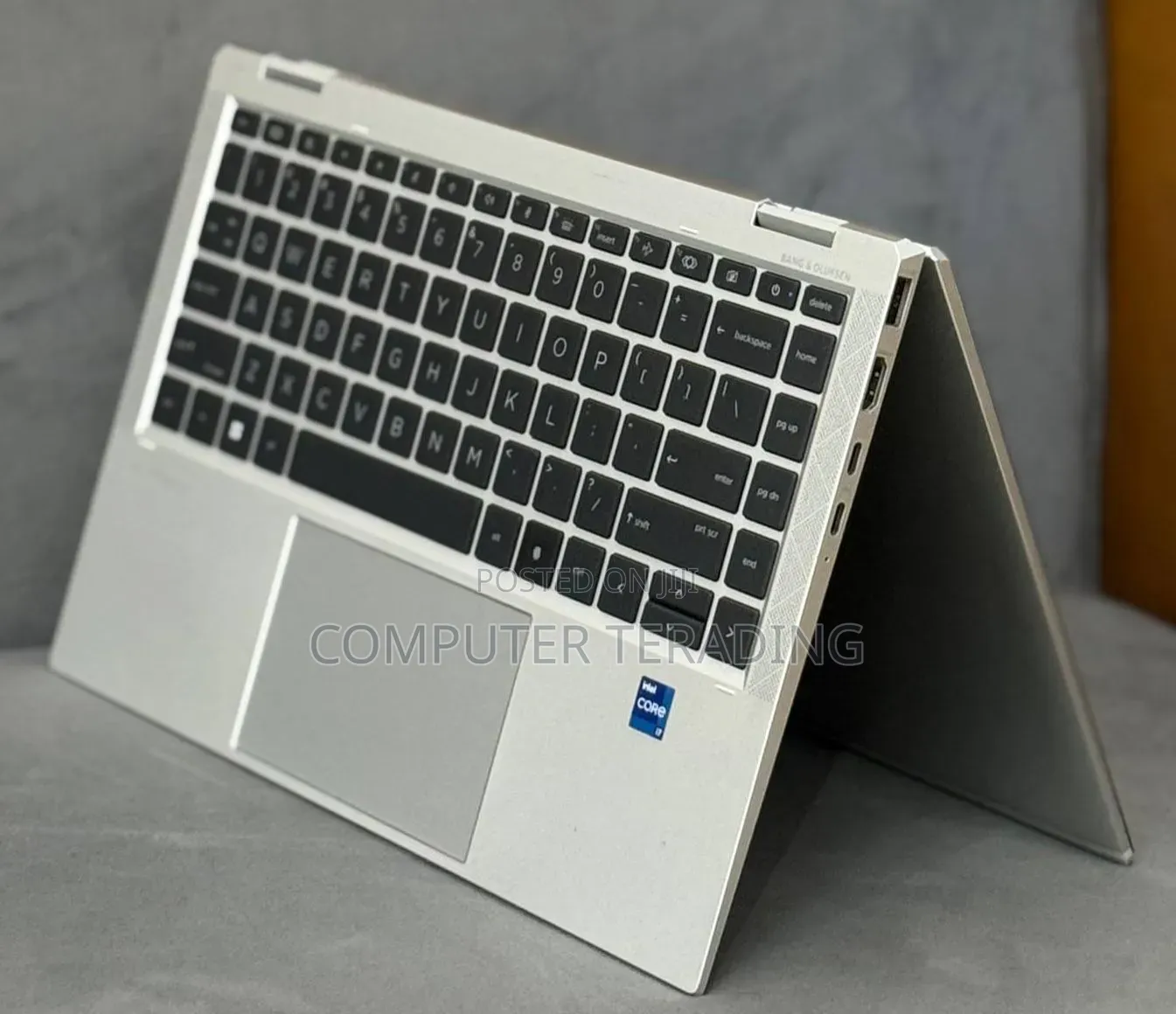 New Laptop HP EliteBook 1040 G8 16GB Intel Core i7 SSD 512GB