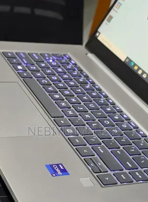 New Laptop HP ZBook Studio G8 32GB Intel Core i9 SSD 512GB
