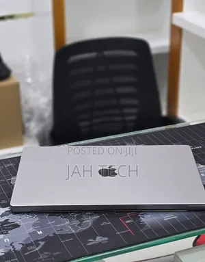 New Laptop Apple MacBook Pro 2023 M2 16GB Apple M2 SSD 512GB