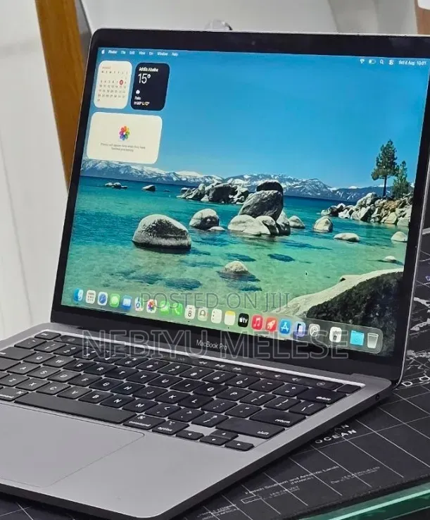 New Laptop Apple MacBook Pro 2022 M2 16GB Apple M2 SSD 512GB