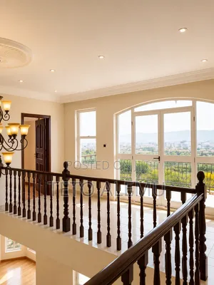 6bdrm House in 🏡 1000 Sqm G+1 House, Bole for sale