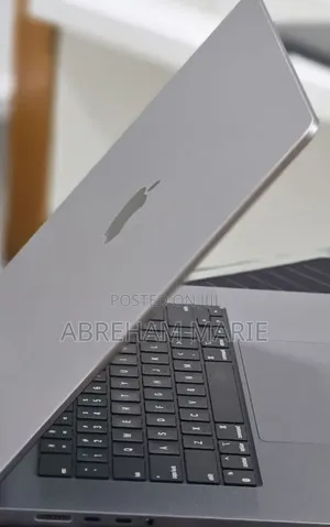 New Laptop Apple MacBook Pro 2023 M2 Pro 16GB Nvidia SSD 512GB