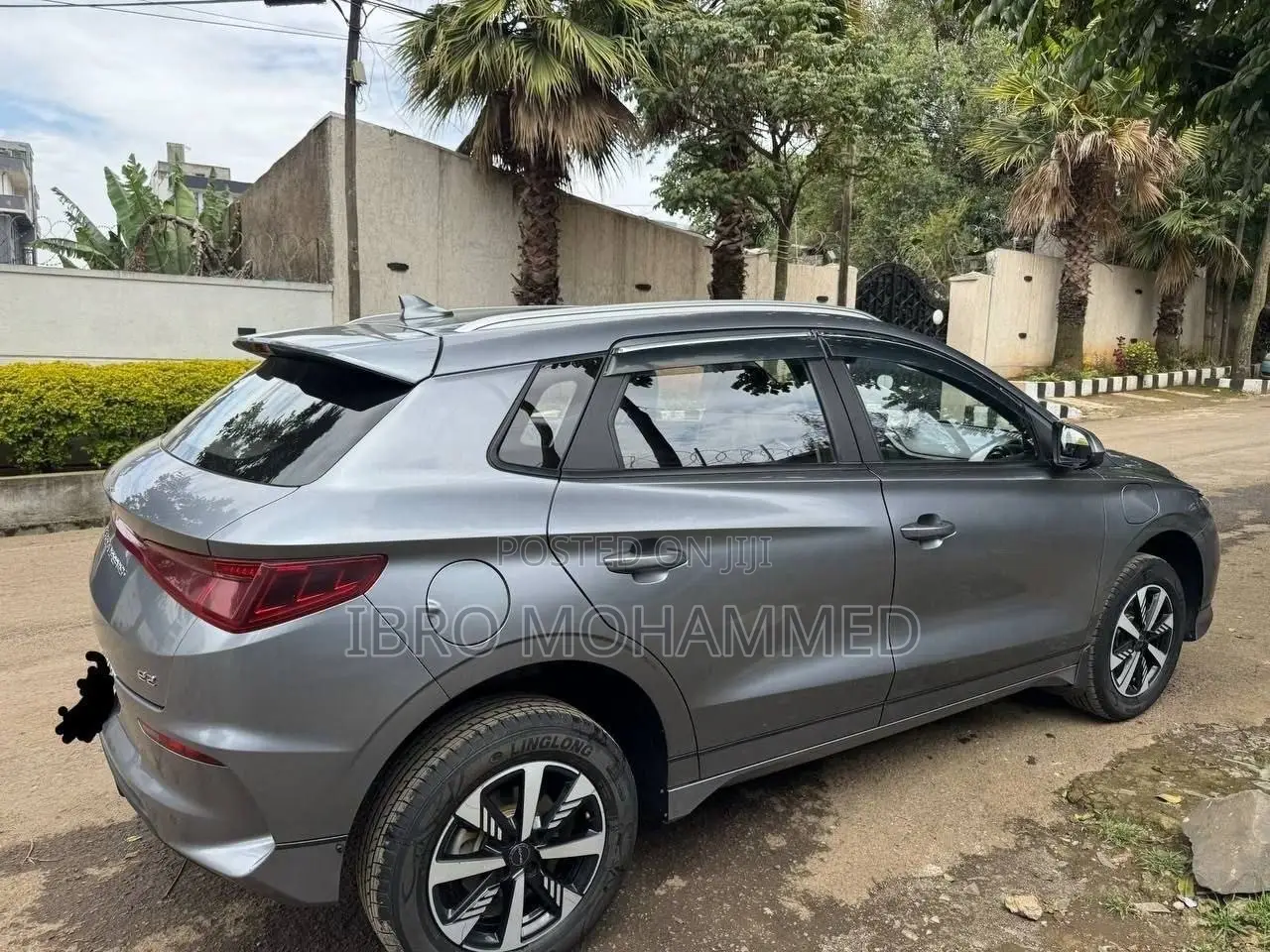 BYD E2 43 kWh 94 hp FWD 2025 Gray