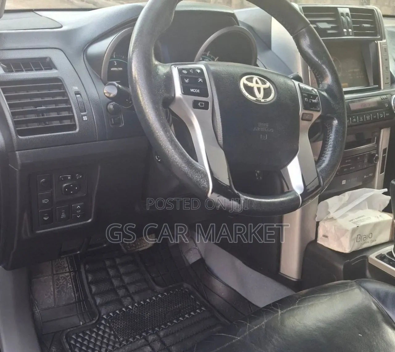 Toyota Land Cruiser Prado 2012 Gray