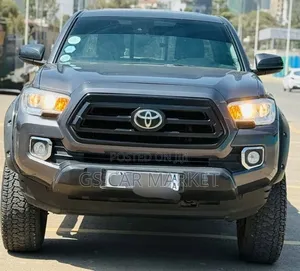 Toyota Tacoma 2021 Gray