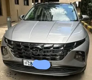 Hyundai Tucson 2021 Silver