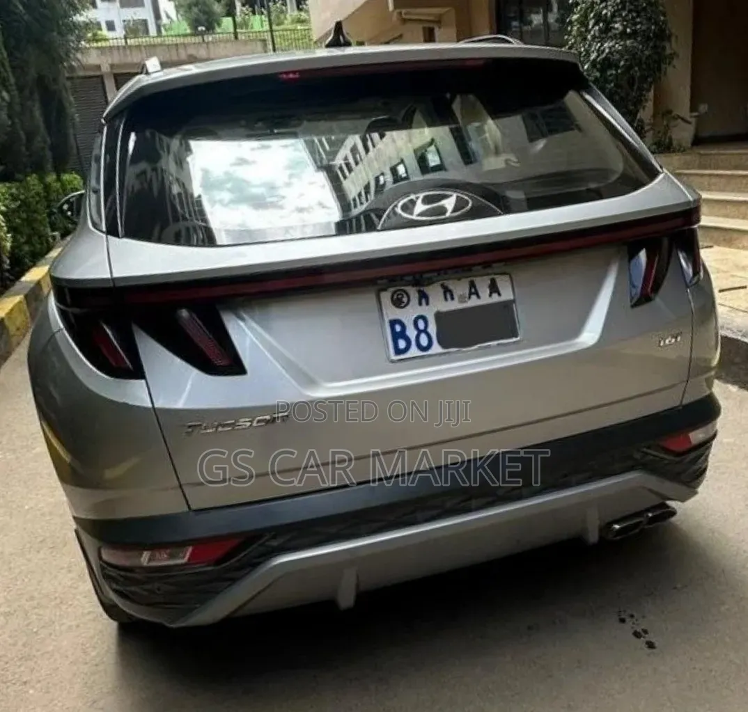 Hyundai Tucson 2021 Silver