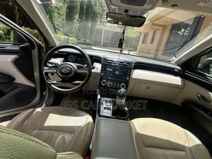 Hyundai Tucson 2021 Silver