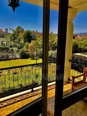 8bdrm House in 🏡 1000 Sqm G+1, Bole for sale