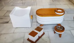 እስቶቭ ማስቀመጫ ያለው ረከቦት