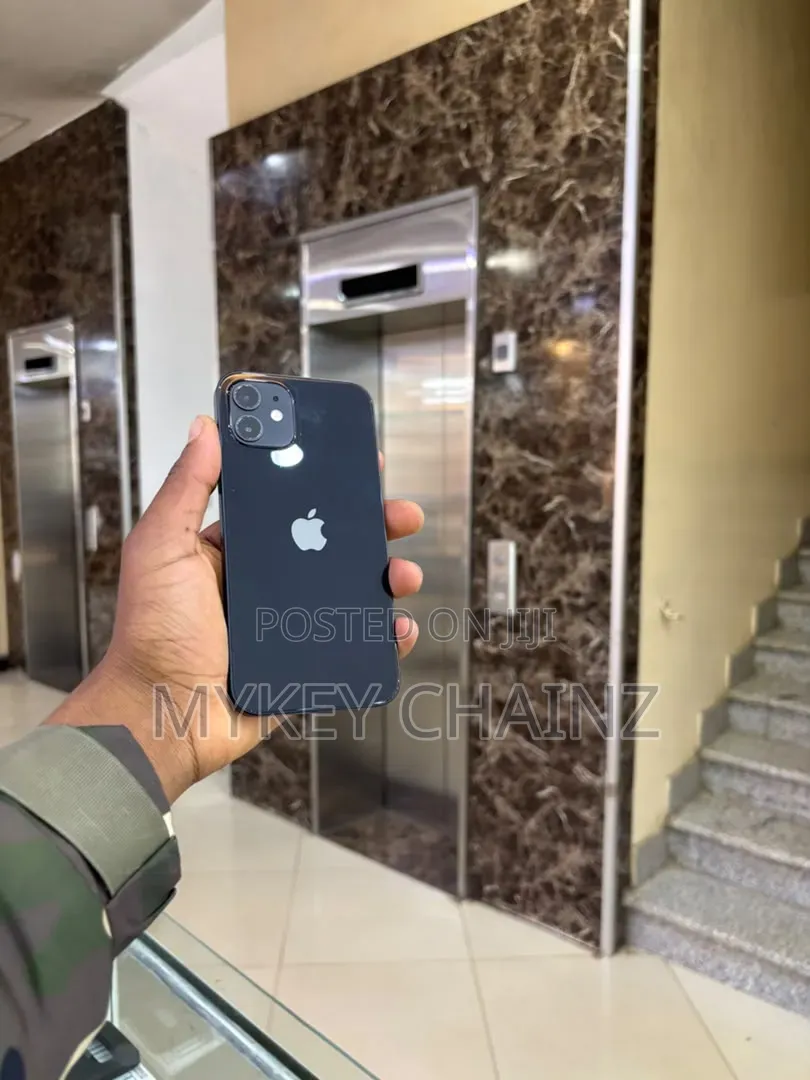 Apple iPhone 12 128 GB Black