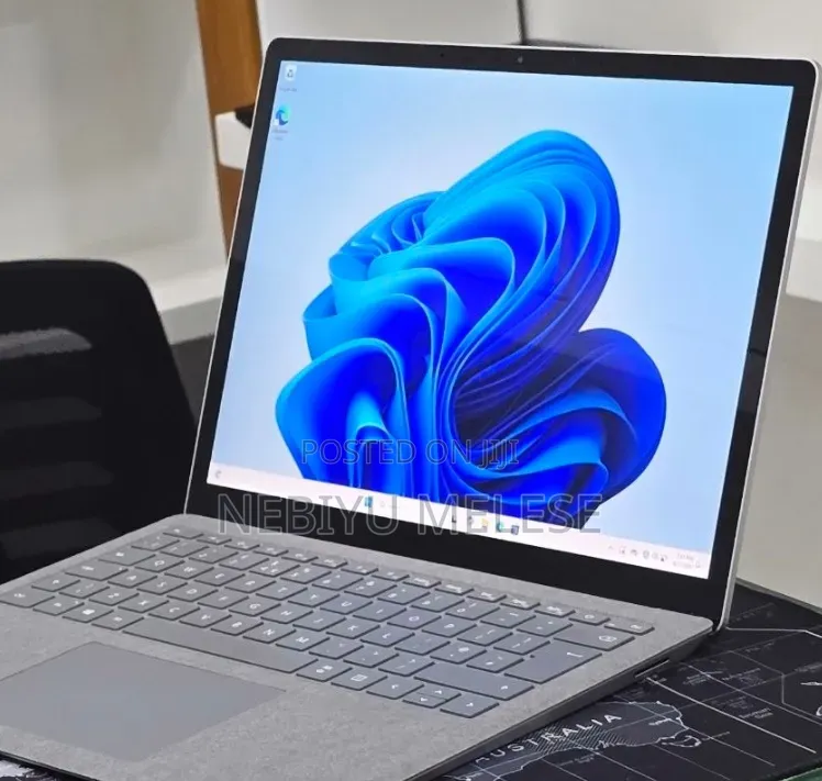 New Laptop Microsoft Surface Laptop 3 16GB Intel Core i5 SSD 512GB