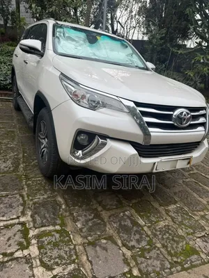 Toyota Fortuner 2017 White