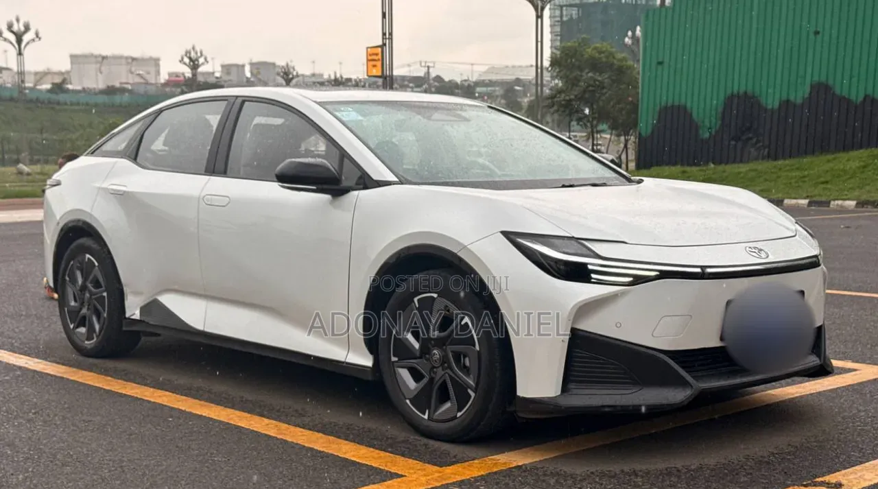 Toyota bZ3 2024 White