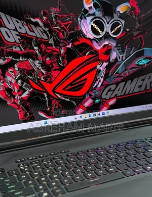 New Laptop Asus ROG Strix G18 32GB Intel Core Ultra 9 SSD 2T