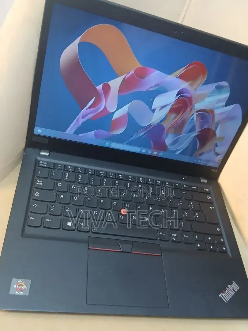 New Laptop Lenovo ThinkPad t495s 8GB AMD Ryzen 5 SSD 512GB