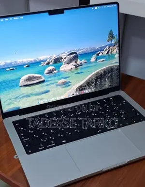 New Laptop Apple MacBook Pro 2024 M4 16GB Apple M4 Pro SSD 512GB