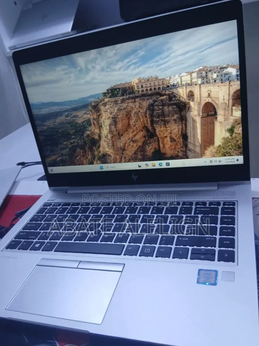 New Laptop HP EliteBook 840 G7 16GB Intel Core i7 SSD 512GB