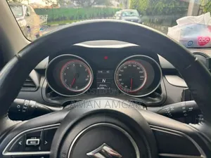 Suzuki Swift 2022 White