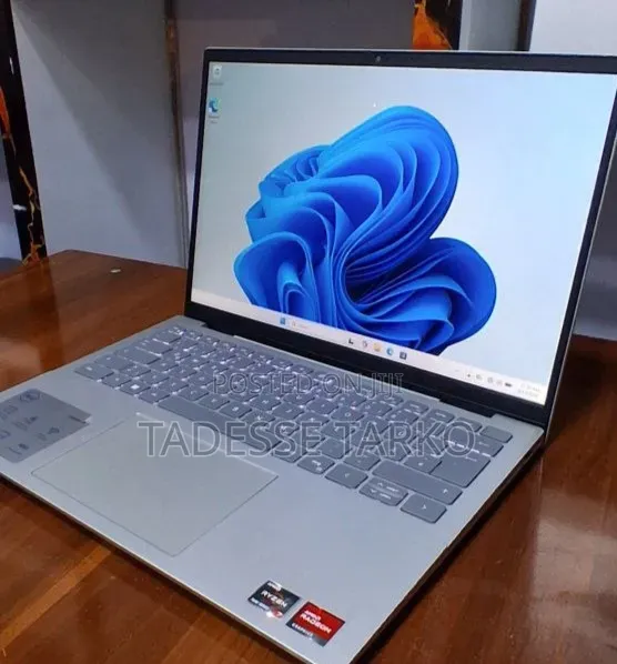 New Laptop Dell Inspiron 14 16GB AMD Ryzen 7 SSD 1T