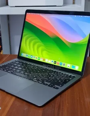 New Laptop Apple MacBook Air 2020 8GB Intel Core i5 SSD 512GB