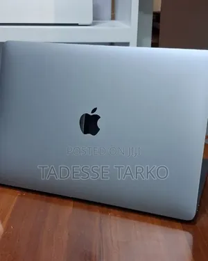 New Laptop Apple MacBook Air 2020 8GB Intel Core i5 SSD 512GB