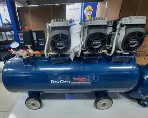 Oil Less Air Compressor 100l Motor Power 1500w×3