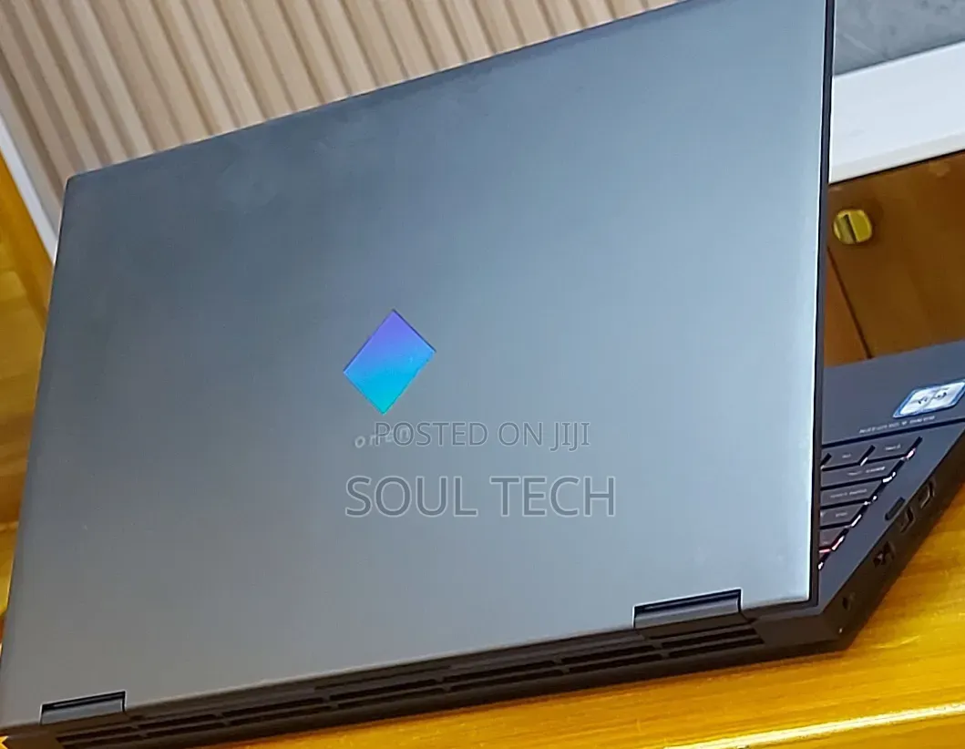 New Laptop HP OmniBook 7 16" 16GB Intel Core i7 SSD 512GB