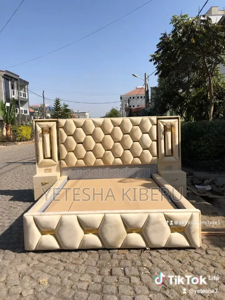 ዘመናዌ አልጋ በተለያዬ ከለር በተመጣጣኝ ዋጋ ።