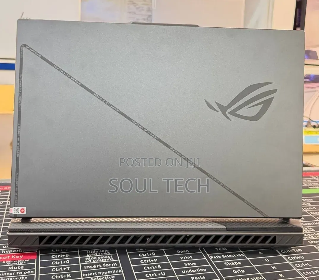 New Laptop Asus ROG Strix G15 16GB Intel Core i9 SSD 1T