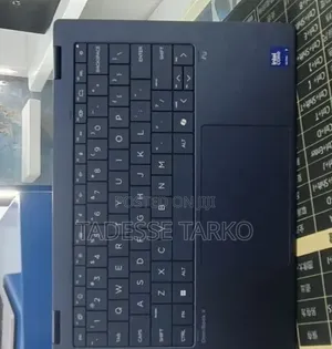 New Laptop HP OmniBook X Flip 14" 16GB Intel Core Ultra 7 SSD 1T