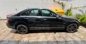 Mercedes-Benz C180 2008 Black