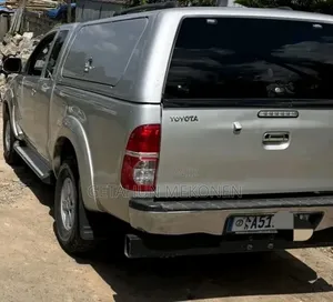 Toyota Hilux 2013