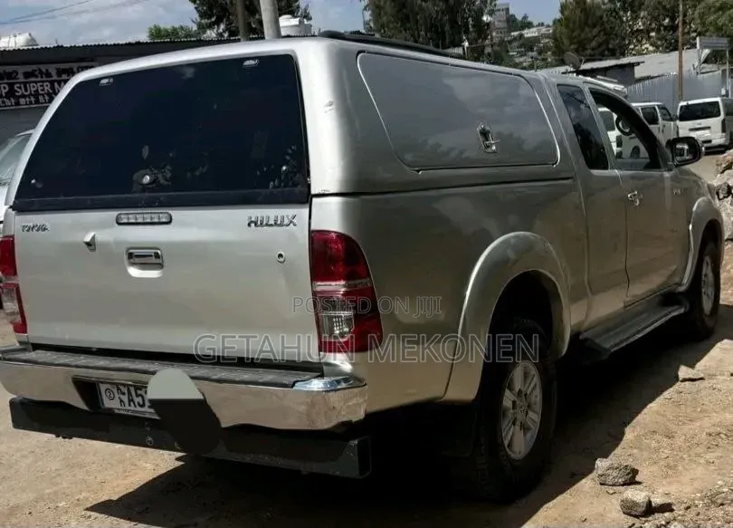 Toyota Hilux 2013