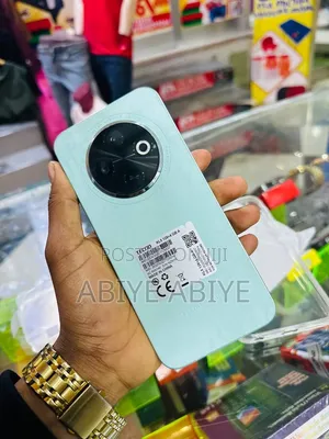 New Tecno Spark 30C 128 GB Green